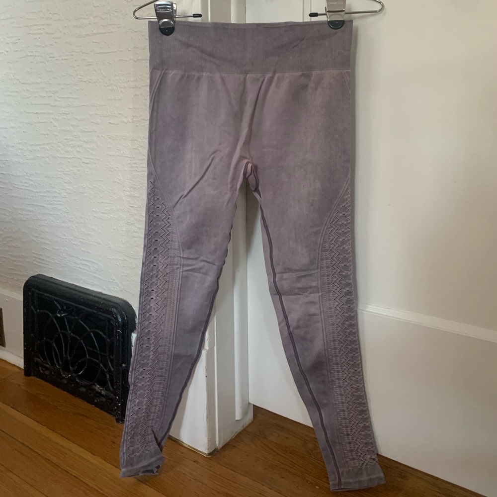 Fabletics Lavender leggings with detailed siding